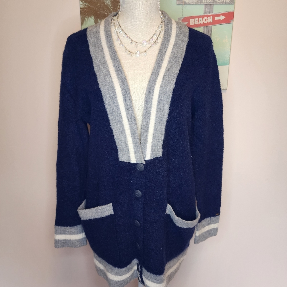 Tommy Hilfiger EUC long soft blue cardigan M